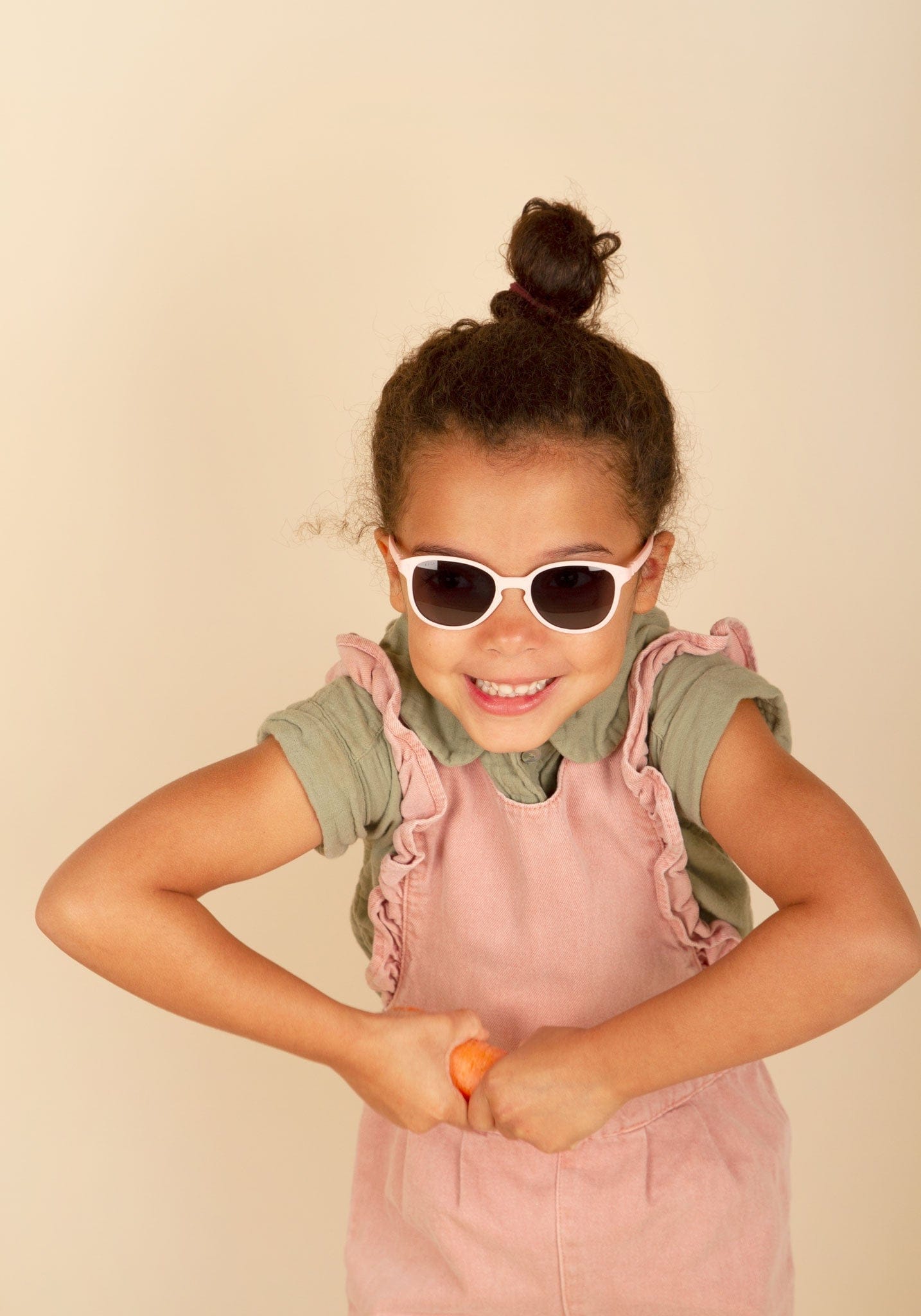 Ochelari de soare 1-4 ani - Wazz Blush Ki ET LA HipHip.ro