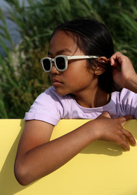 Ochelari de soare 4-8 ani - Square Vanilla Cream HipHip.ro