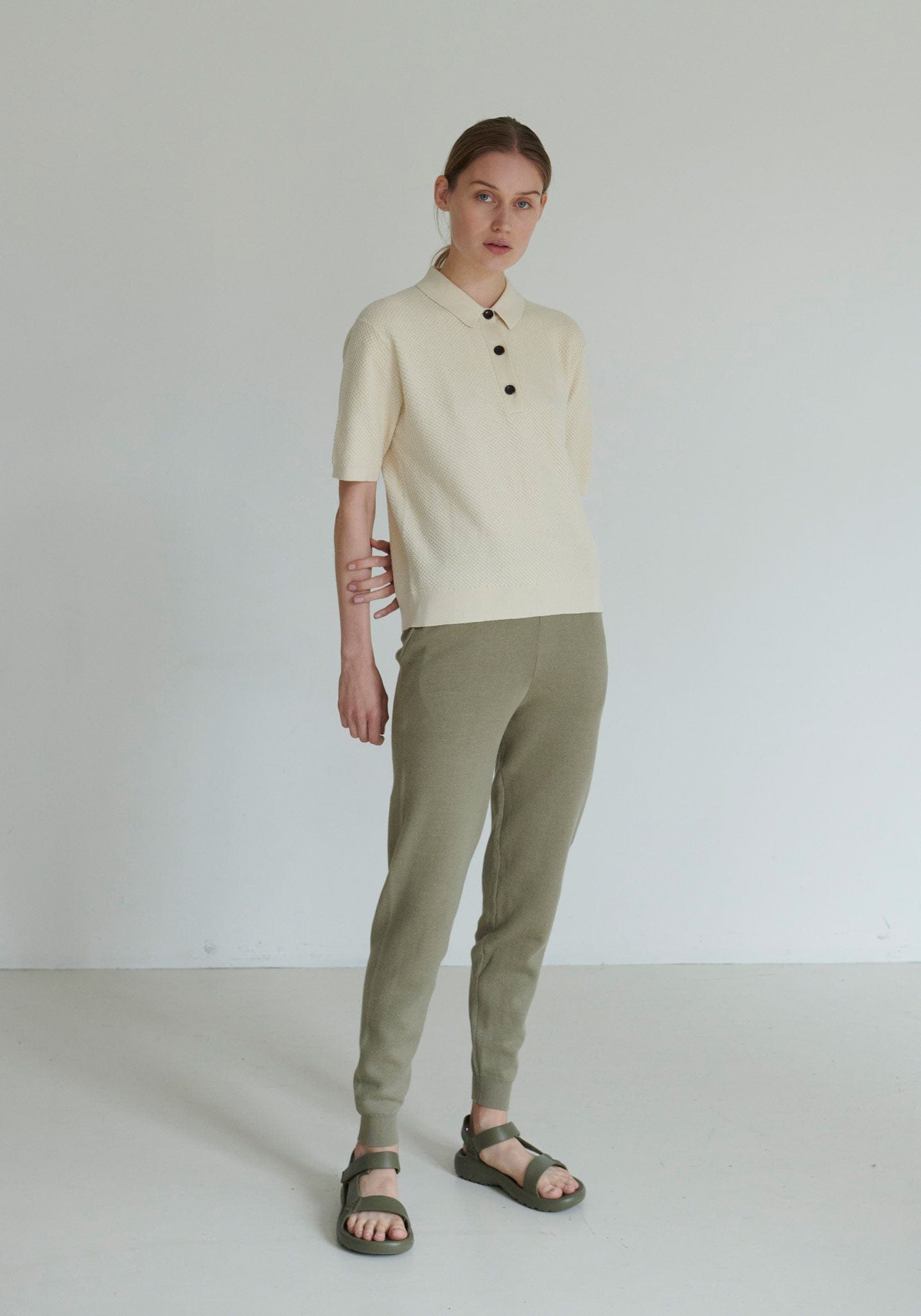 Pantaloni femei din bumbac - Fine Knit Sage FUB Woman HipHip.ro