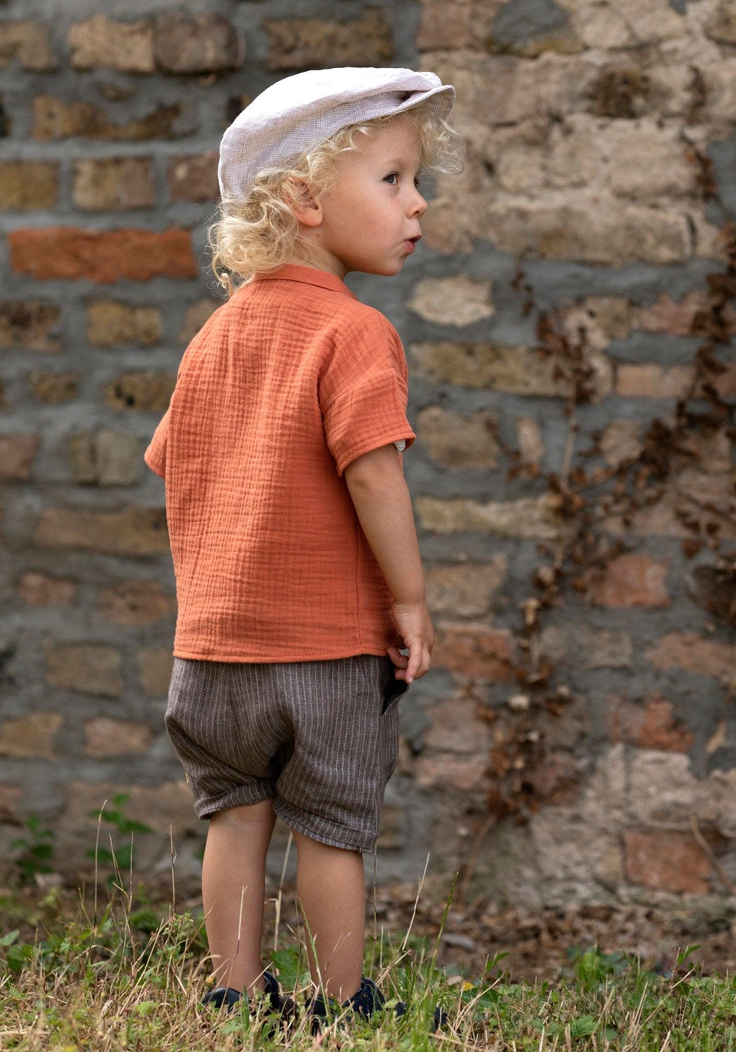 Pantaloni scurți Light din in - Brown Pure Pure HipHip.ro