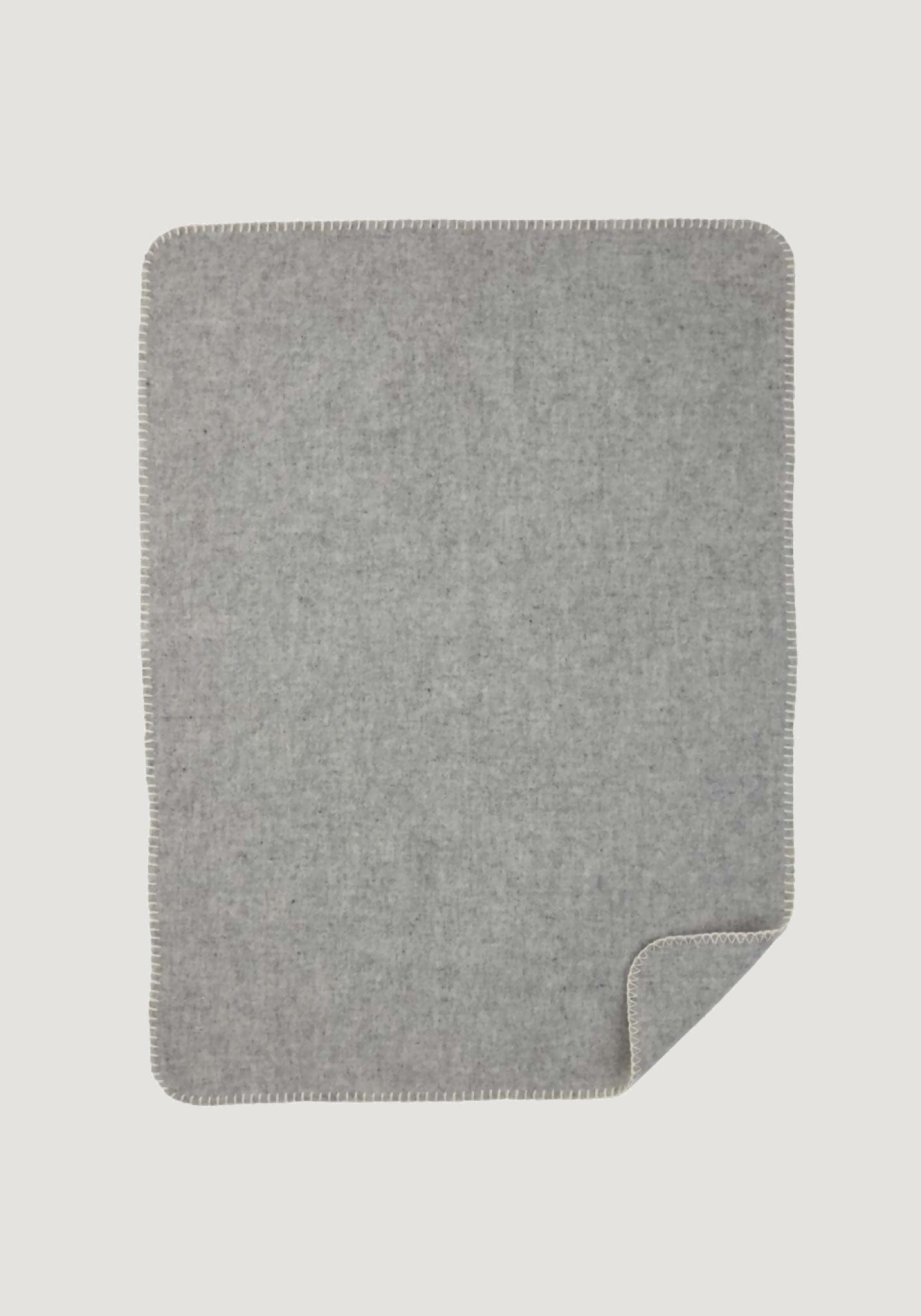 Pătură bebeluși din lână - Soft wool Light Grey Klippan HipHip.ro