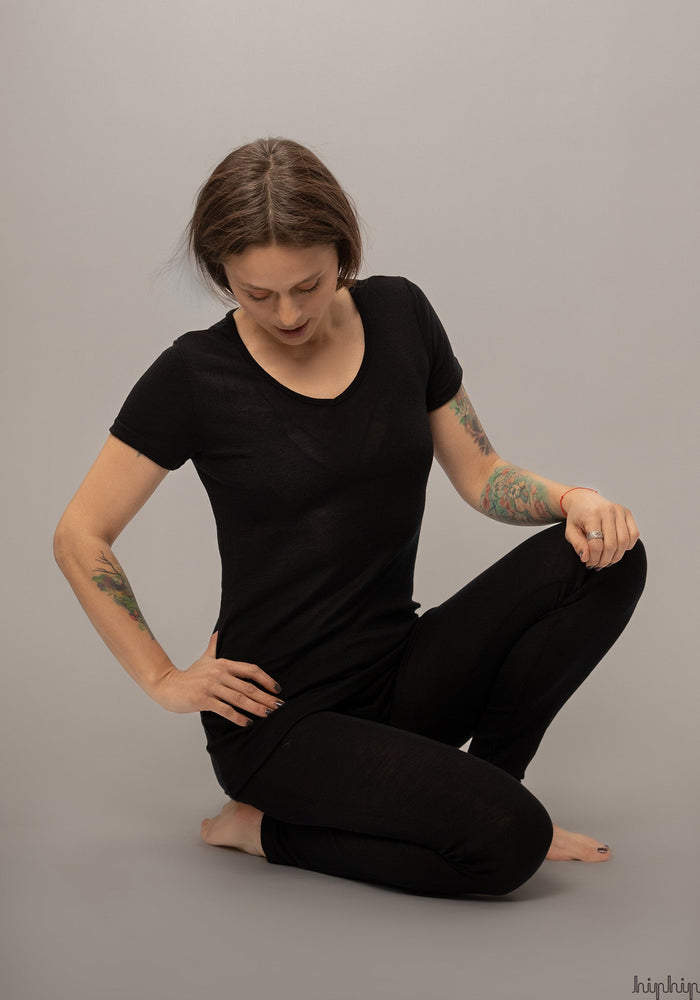 Tricou femei din lână merinos și mătase - Sara Black Joha Woman HipHip.ro